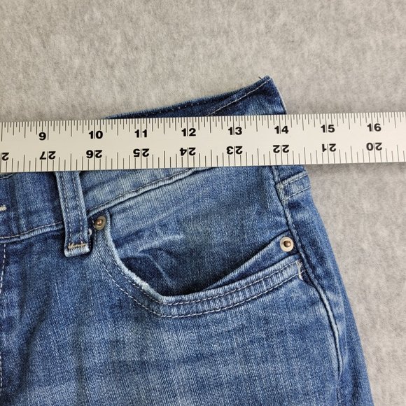 Womens Levis Capris Size 6 Blue Cuffed Stretch Cotton Straight Leg Mid Rise - Picture 8 of 15